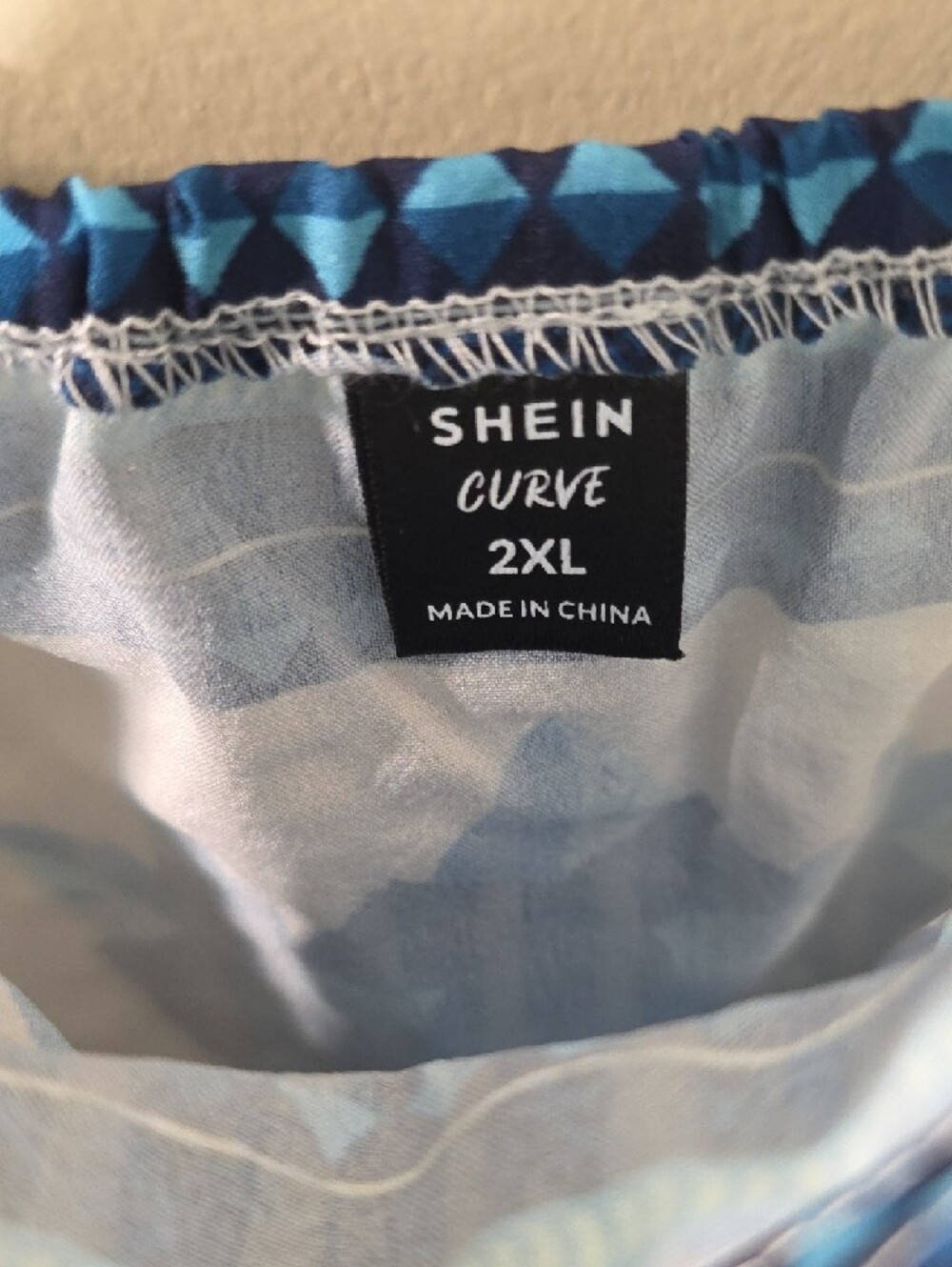 SHEIN Tropical Blue Bandana Handkerchief Top - Picture 3 of 5